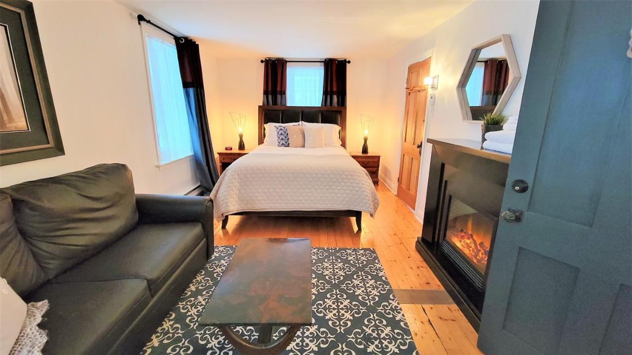 Auberge Du Vignoble 布罗蒙 外观 照片